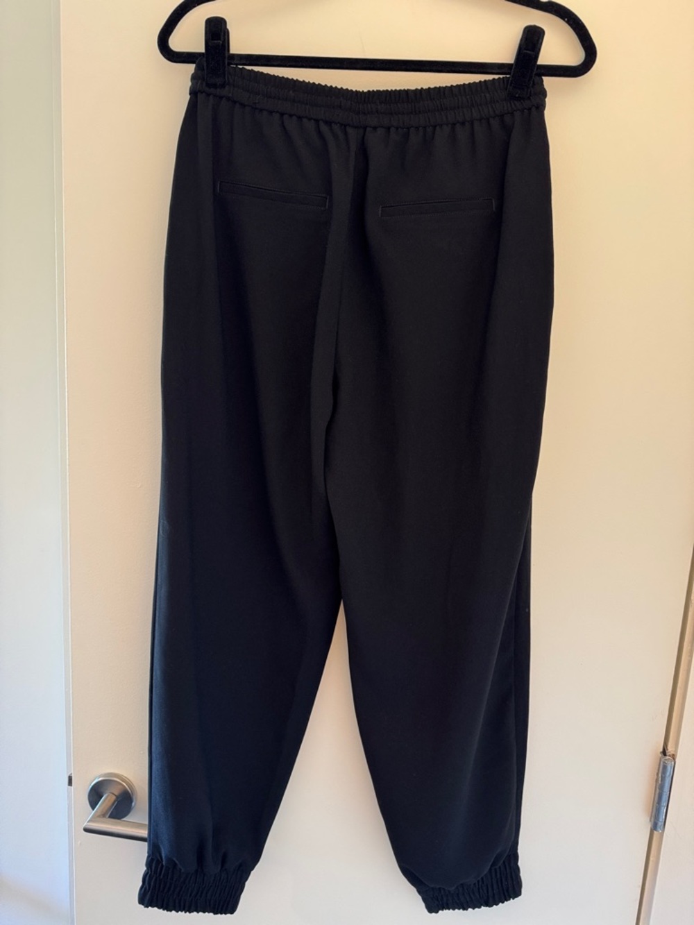 Express Women’s Black Drawstring Joggers - Picture 3 of 3
